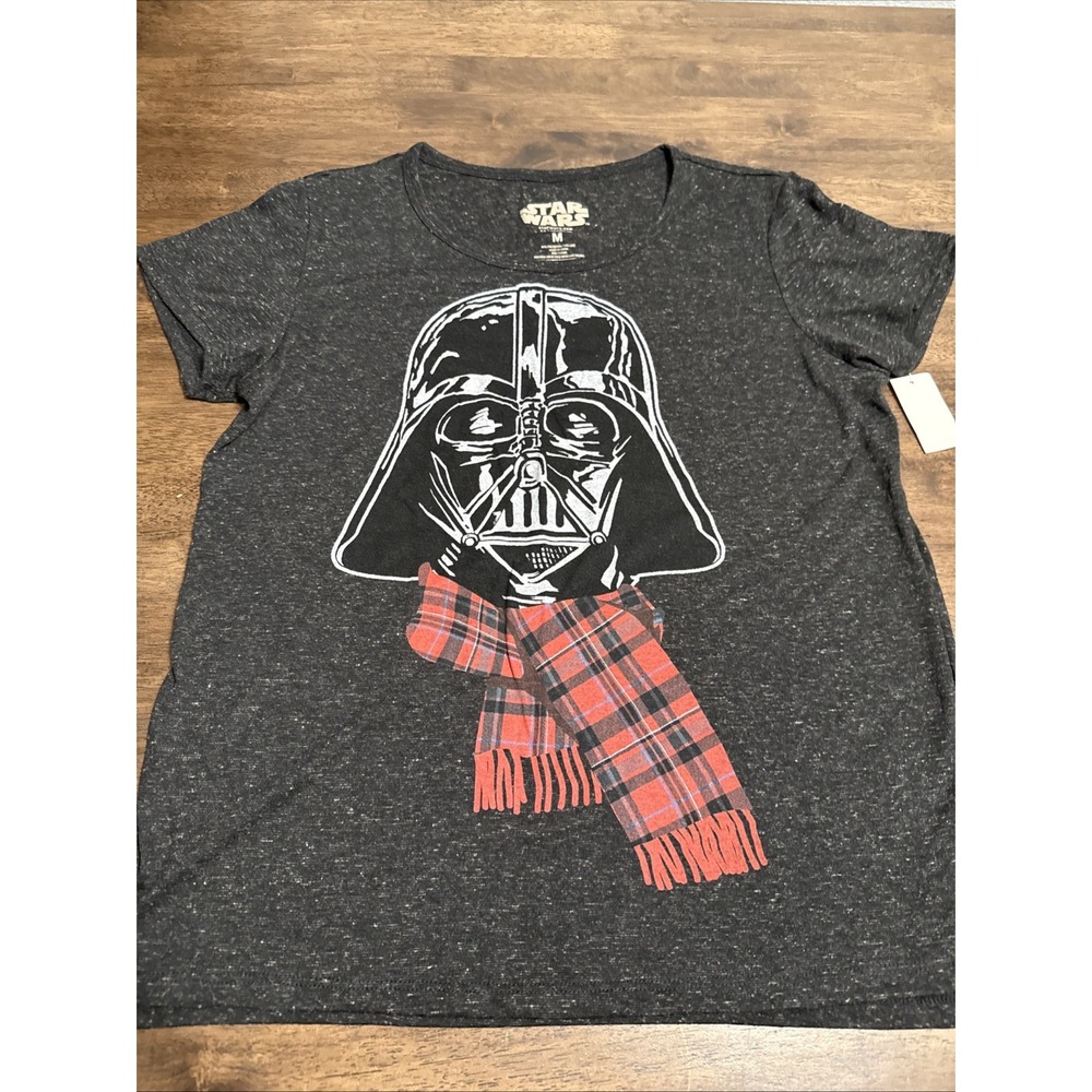 Star Wars Darth Vader Plaid Scarf‎ Christmas Tee T- Shirt Women's Size M NWT